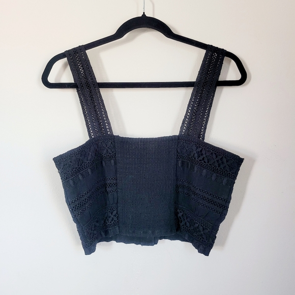 American Eagle Crop top embrodered - Picture 2 of 10